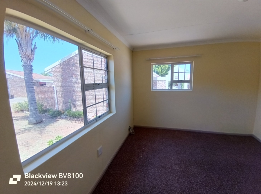 2 Bedroom Property for Sale in West Bank Western Cape